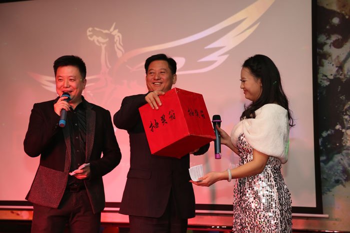 е½ټF(tun)2013ȱô(hu)ߴ(ji)(lin)g(hu)AMĻ